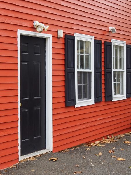 Cost of Red Vinyl Siding Installation in Reno