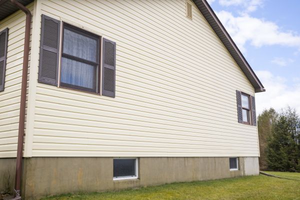 Dutch Lap Siding Repair in Reno